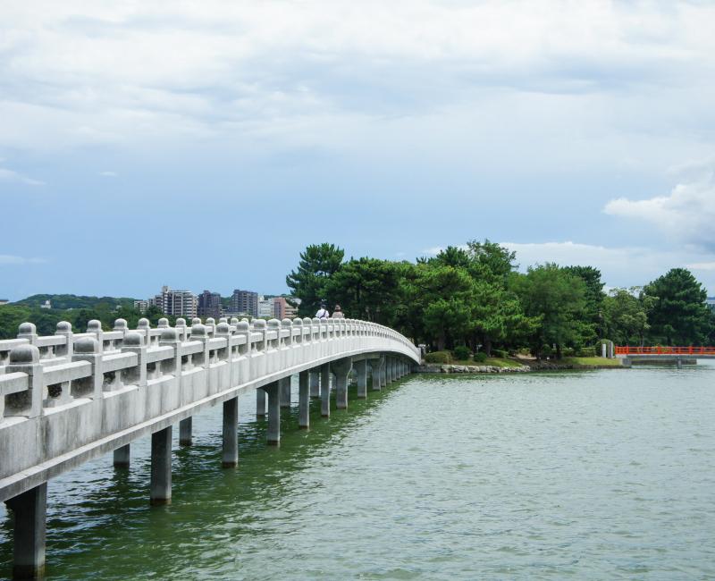 Fukuoka, ponts japonais au parc Ohori Fukuoka, ponts japonais au parc Ohori