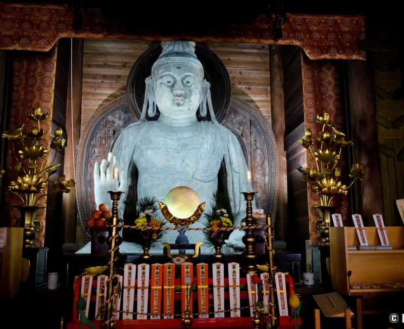 Oka-dera (Asuka), grande statue en terre de Nyoirin Kannon Oka-dera (Asuka), grande statue en terre de Nyoirin Kannon