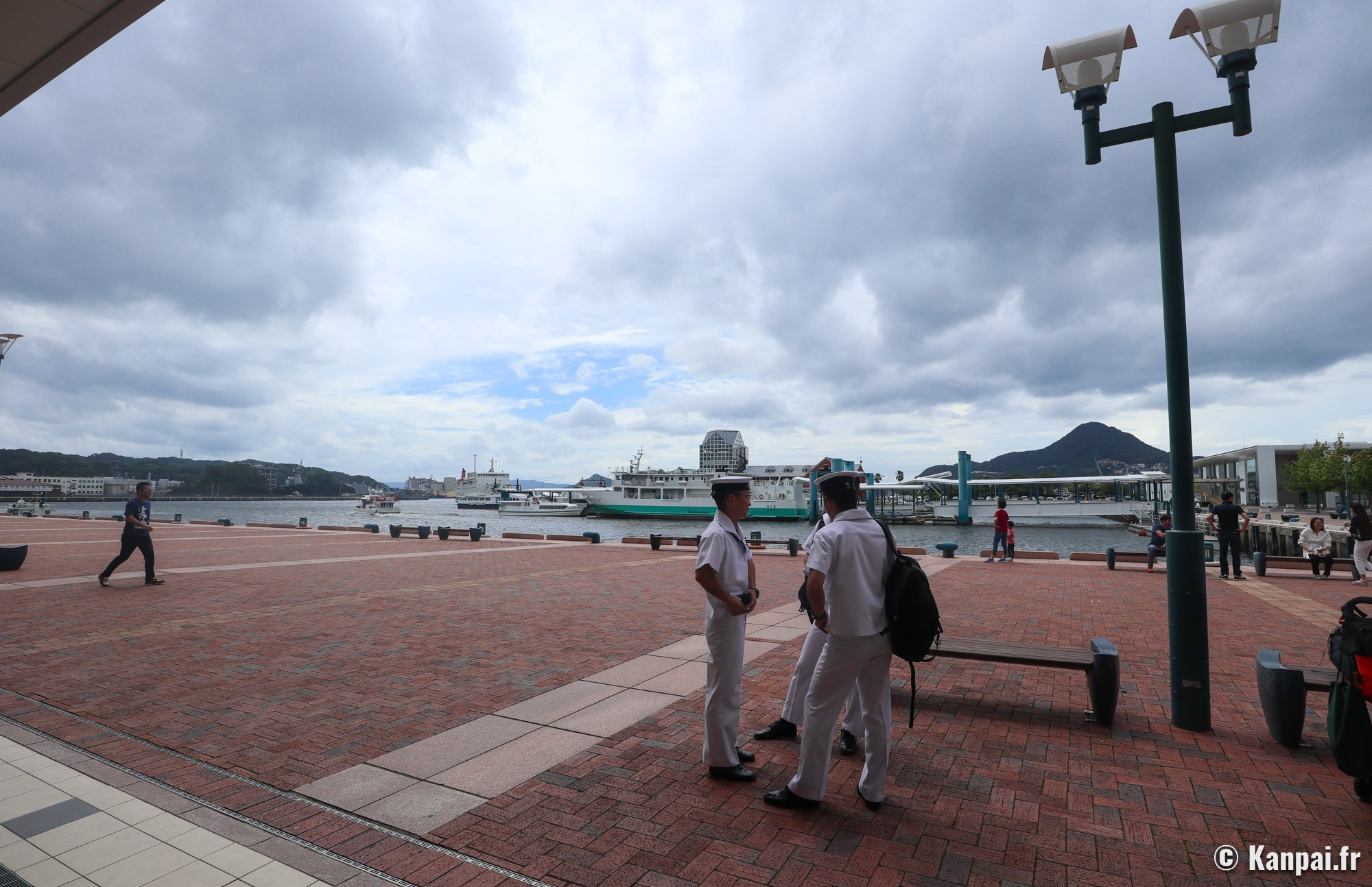 u-s-naval-base-in-sasebo-japan-locked-down-amid-reports-of-shots