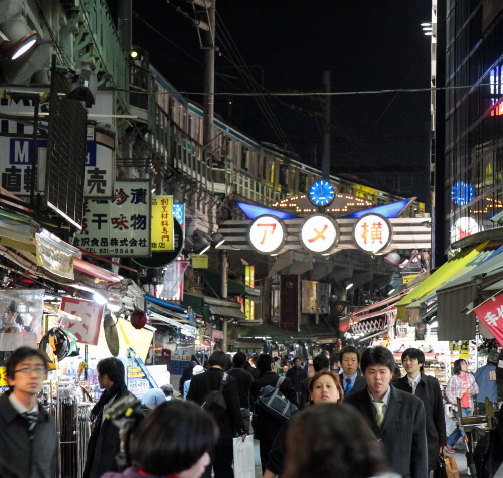Ameyoko (Ueno), Vue nocturne du marché de rue Ameyoko (Ueno), Vue nocturne du marché de rue