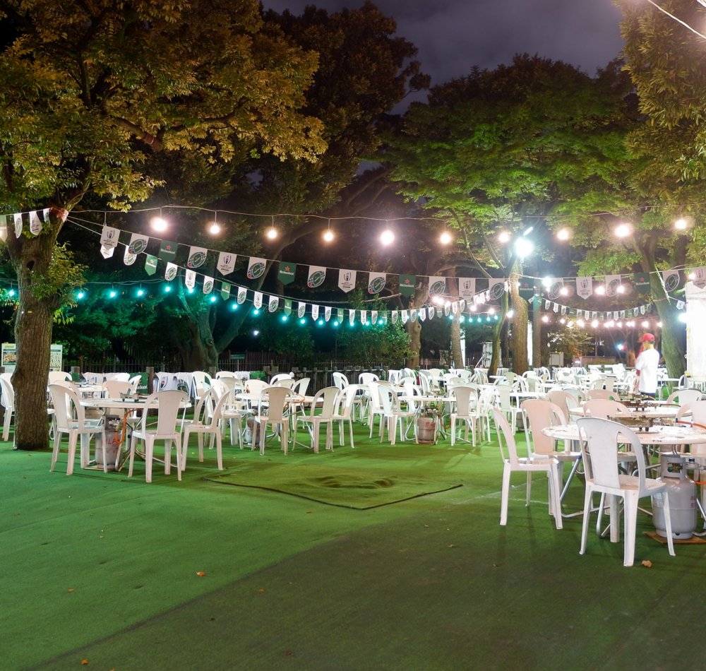 Forest Beer Garden à Tokyo en été Forest Beer Garden à Tokyo en été